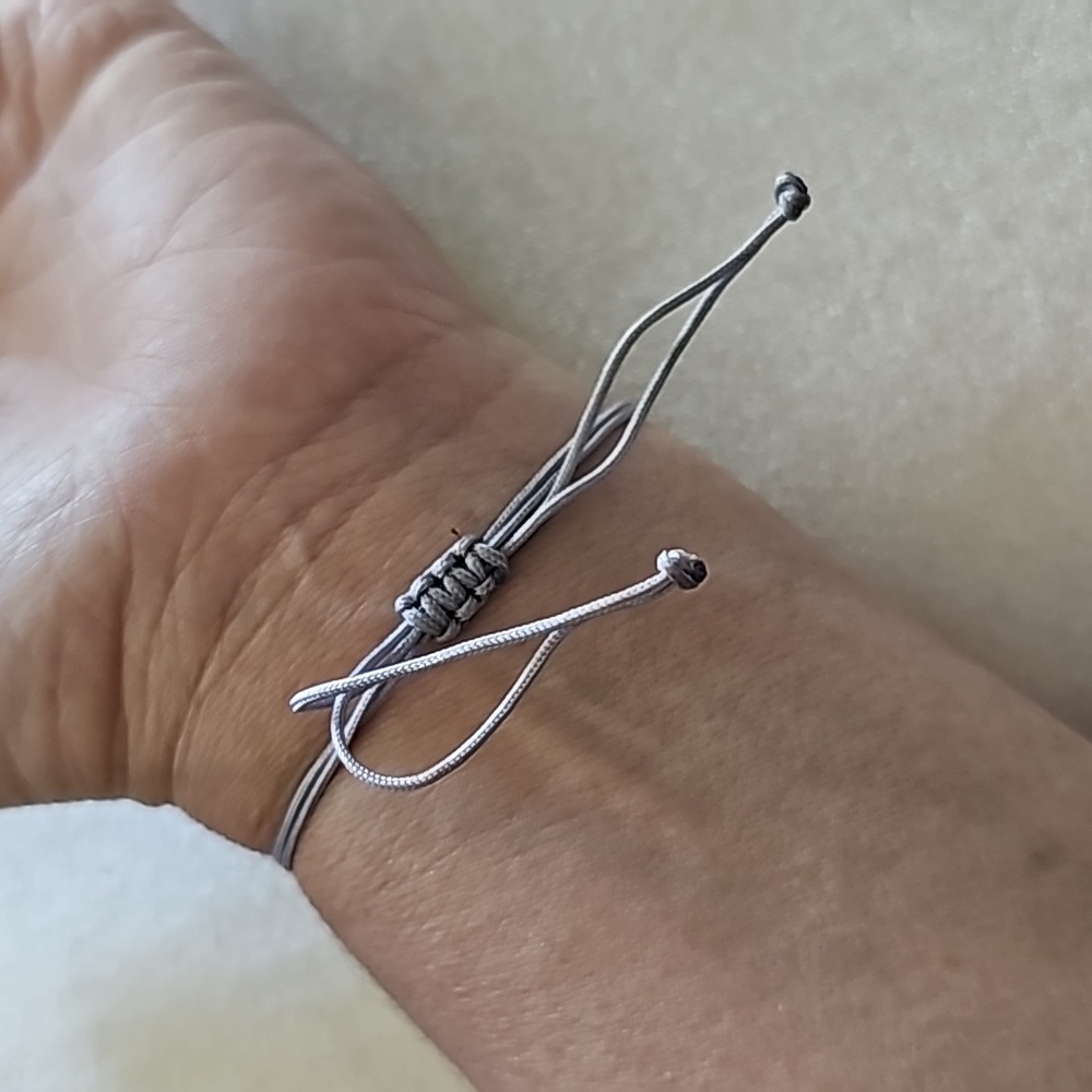 Silver Infinity Thread Bracelet 🔑 - Picture 3 of 5